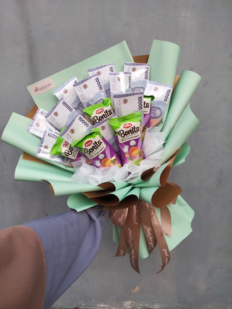 Buket Uang & Snack Combo